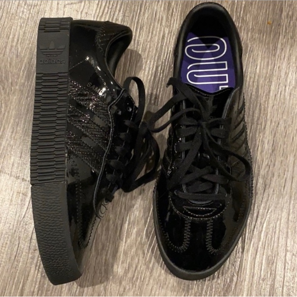 Adidas platform black patent sneakers 🖤